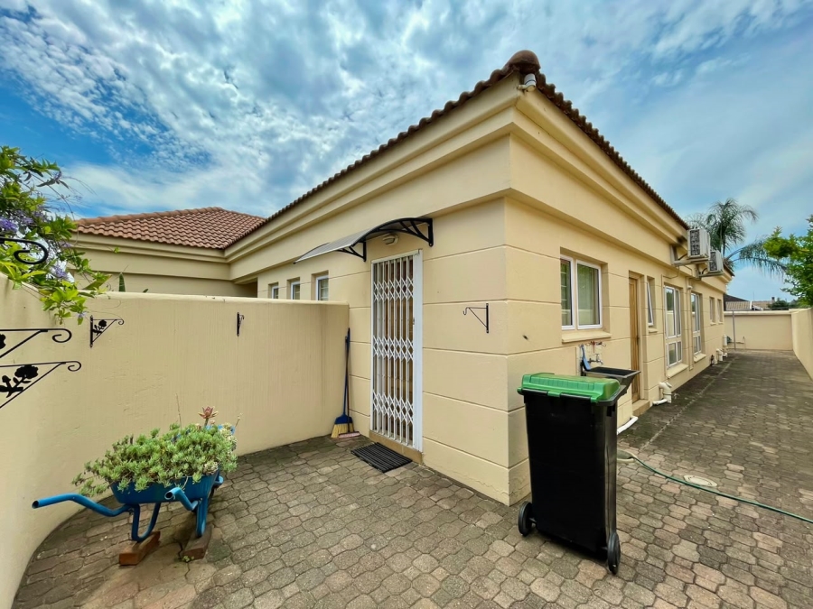 3 Bedroom Property for Sale in Protea Park North West